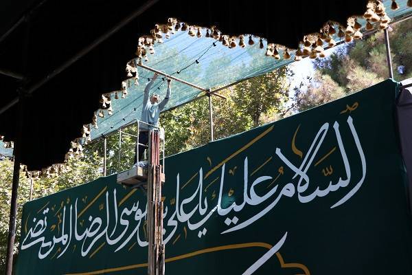 «سلطانی»، موکبی در شأن سلطان سریر ارتضا | توزیع روزانه ۱۵۰ هزار وعده غذا با ۲۵۰ خادم