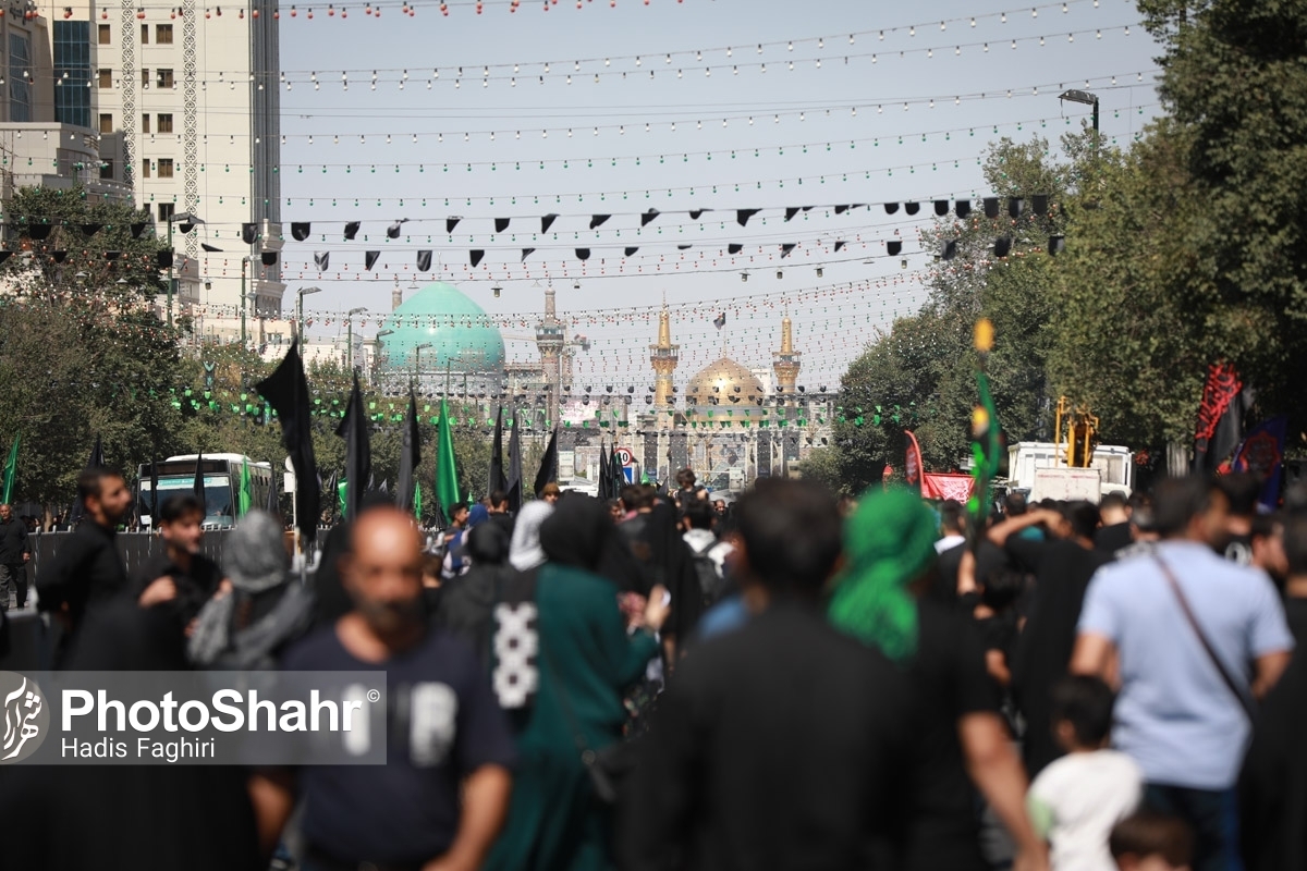 مشهد سنگ تمام گذاشت | خدمت‌رسانی تمام‌قد مشهد به زائران دهه پایانی صفر