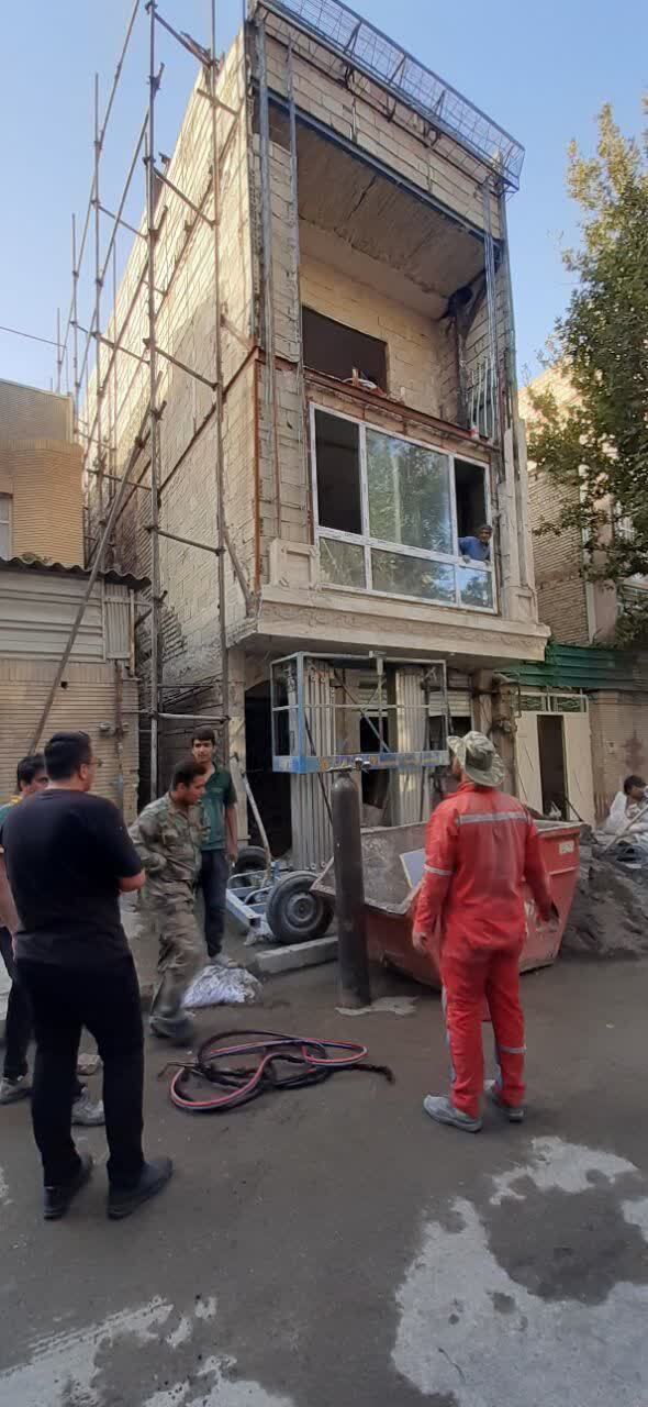 جزئیات آتش‌سوزی دو ساختمان در خیابان وحید مشهد(۱۶ شهریور ۱۴۰۳)