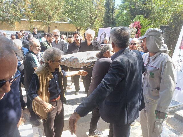 صدرالدین حجازی در خاک آرام گرفت + تصاویر صدرالدین حجازی در خاک آرام گرفت + تصاویر