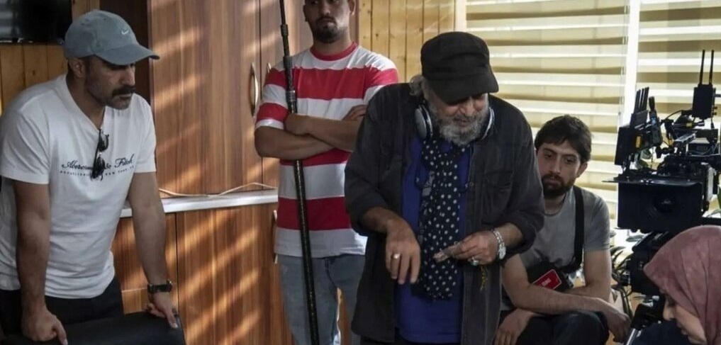 محسن تنابنده و سیروس مقدم در پشت صحنه «پایتخت ۷» + عکس