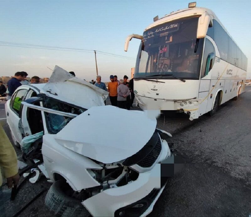 تصادف اتوبوس با ساینا در گناباد ۴ کشته و مصدوم بر جای گذاشت (سهشنبه ۲۷ شهریور ۱۴۰۳) تصادف اتوبوس با ساینا در گناباد ۴ کشته و مصدوم بر جای گذاشت (سهشنبه ۲۷ شهریور ۱۴۰۳)
