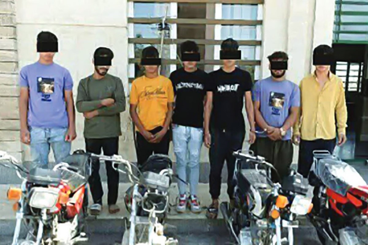 زورگیری خشن اتباع غیرمجاز افغانستانی از موتور سواران در مشهد زورگیری خشن اتباع غیرمجاز افغانستانی از موتور سواران در مشهد