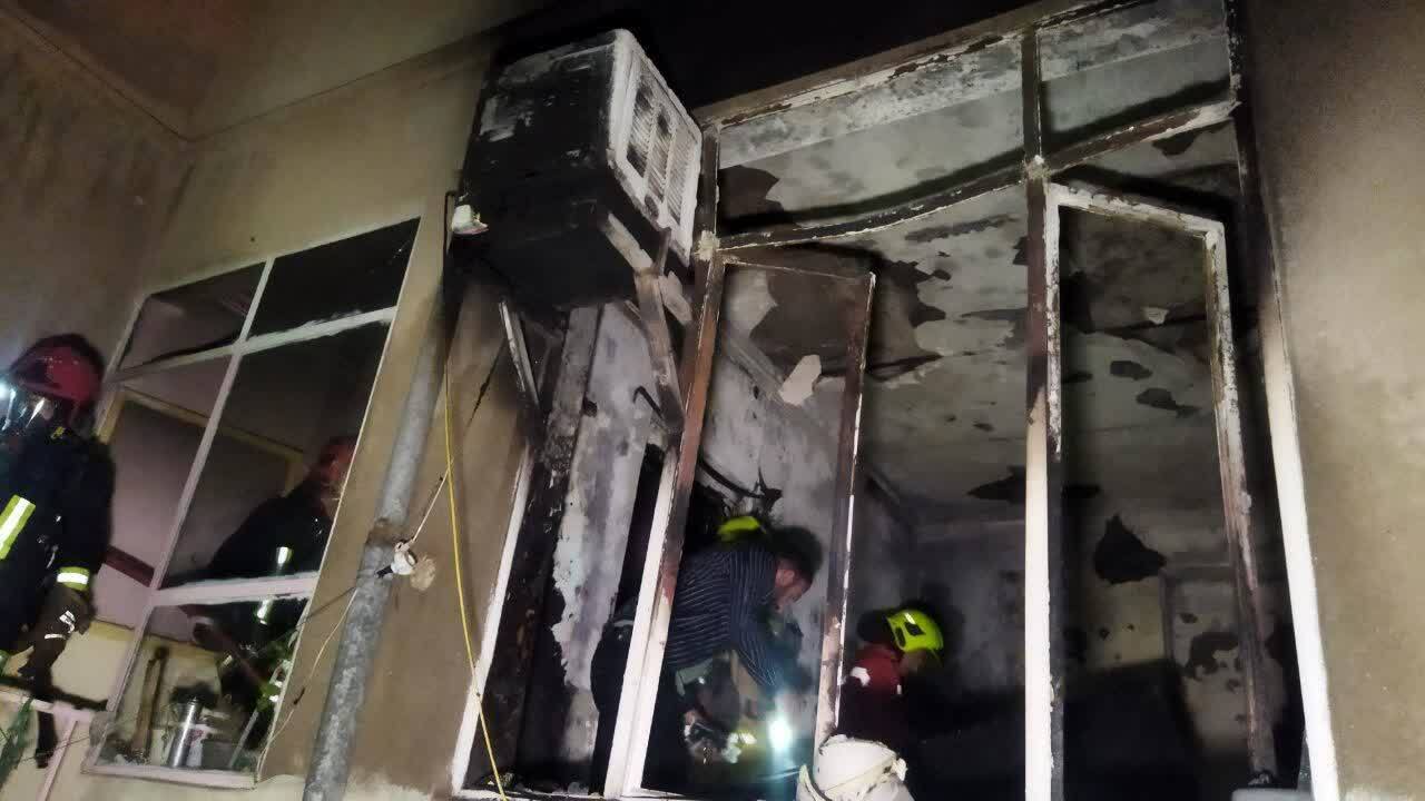 آتشسوزی منزل مسکونی در خیابان کوهسنگی مشهد+تصاویر آتشسوزی منزل مسکونی در خیابان کوهسنگی مشهد+تصاویر