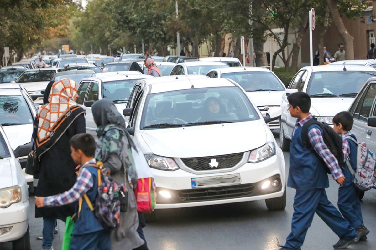 جان دانش‌آموزان در دستان شماست؛ سرعت‌تان را کم کنید