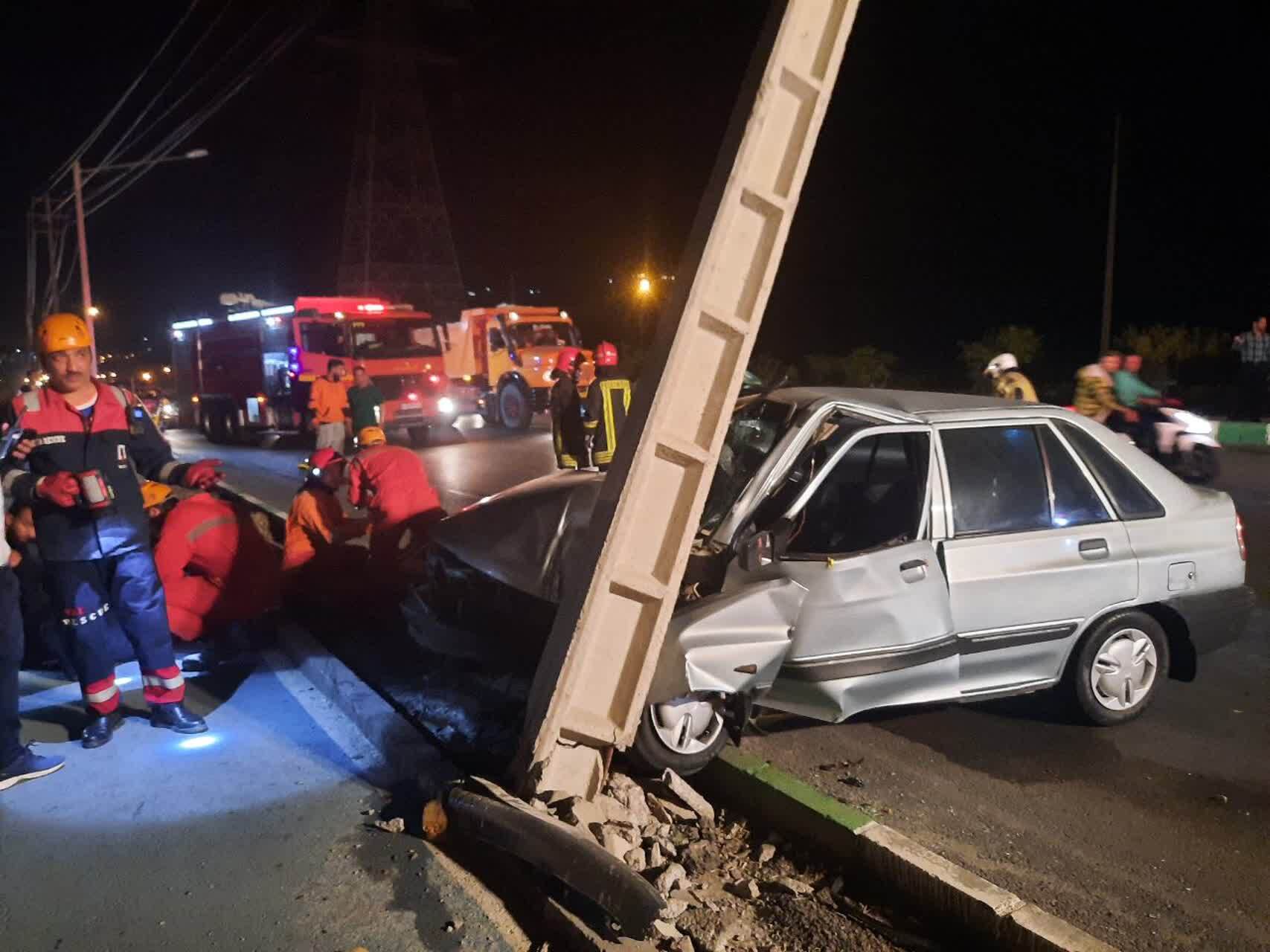 برخورد پراید با تیر چراغ برق در بلوار نماز مشهد + تصاویر (چهارشنبه ۱۱ مهر ۱۴۰۳) برخورد پراید با تیر چراغ برق در بلوار نماز مشهد + تصاویر (چهارشنبه ۱۱ مهر ۱۴۰۳)