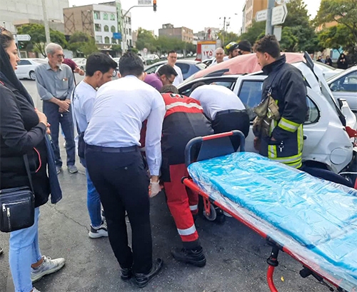 اتوبوس نارنجی، شهر را بههم ریخت اتوبوس نارنجی، شهر را بههم ریخت
