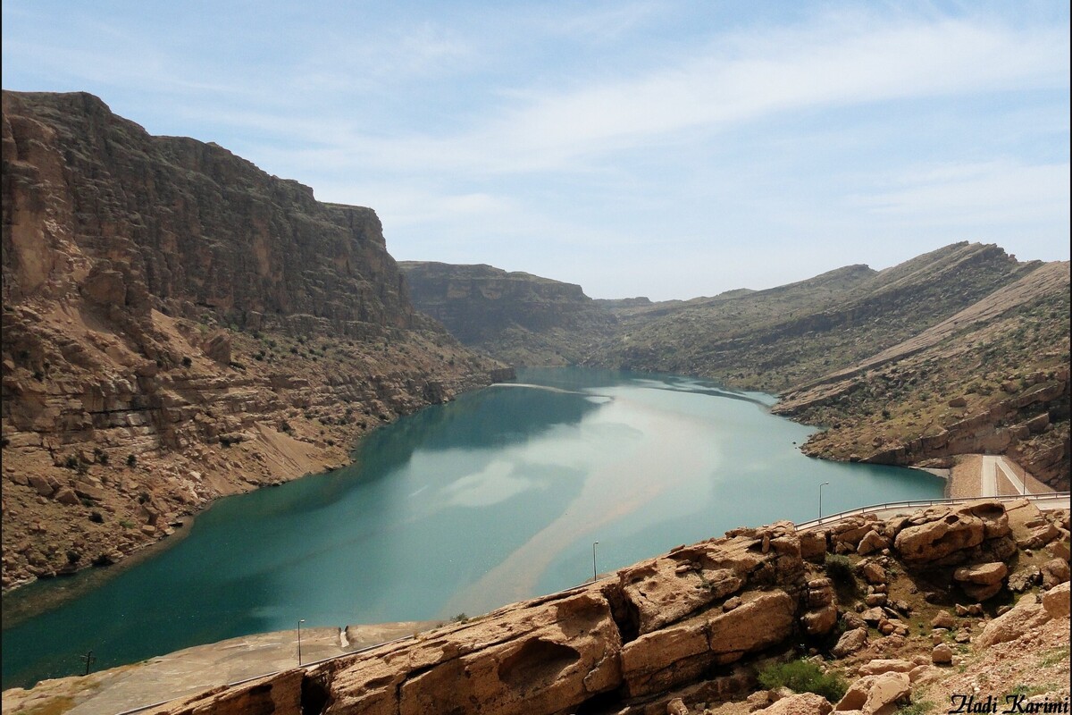 گُدارلَندَر نام کوهی می باشد در شهرستان اندیکا واقع در ۲۵ کیلومتری شهرستان مسجدسلیمان در استان خوزستان با آب و هوایی کوهستانی و گرمسیری. تعداد سکنهٔ آن بالای هزار خانوار می‌باشد.