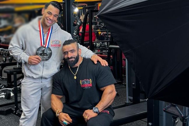 ویدئو و عکسهایی از هادی چوپان و علی بلال قهرمان بدنسازی ایران و افغانستان ویدئو و عکسهایی از هادی چوپان و علی بلال قهرمان بدنسازی ایران و افغانستان