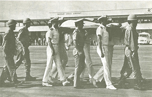 شهادت سرگرد مشهدی برای پس گرفتن جزایر سهگانه ایرانی در سال ۱۳۵۰ شهادت سرگرد مشهدی برای پس گرفتن جزایر سهگانه ایرانی در سال ۱۳۵۰