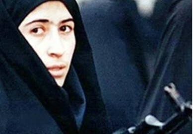 ماجرای تنها زن ایرانی امدادگر و تک تیر انداز در دوران دفاع مقدس چه بود؟ ماجرای تنها زن ایرانی امدادگر و تک تیر انداز در دوران دفاع مقدس چه بود؟