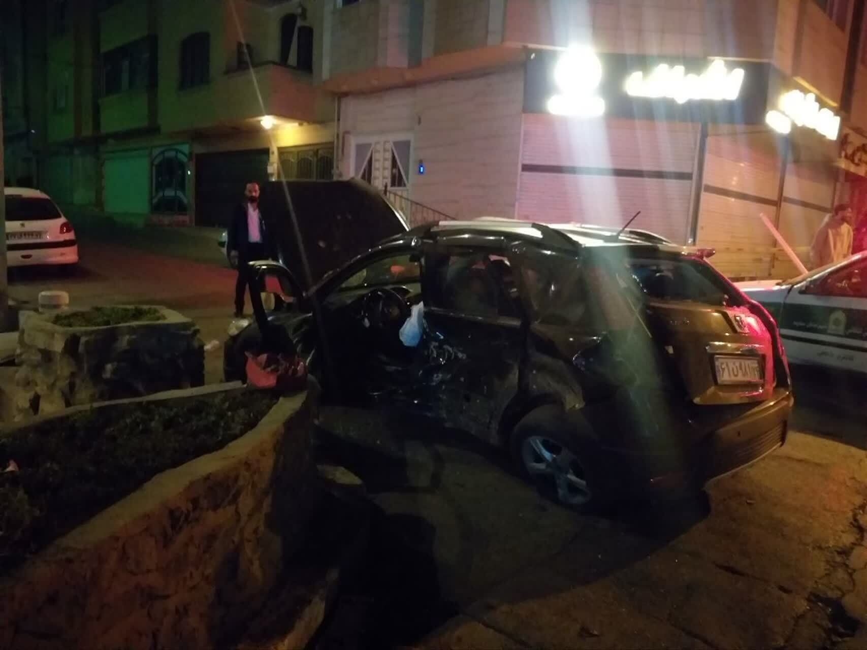 بامداد پرحادثه در بولوار وکیل‌آباد مشهد | سه سانحه رانندگی شدید طی ۲۵ دقیقه (۹ مهر ۱۴۰۳)