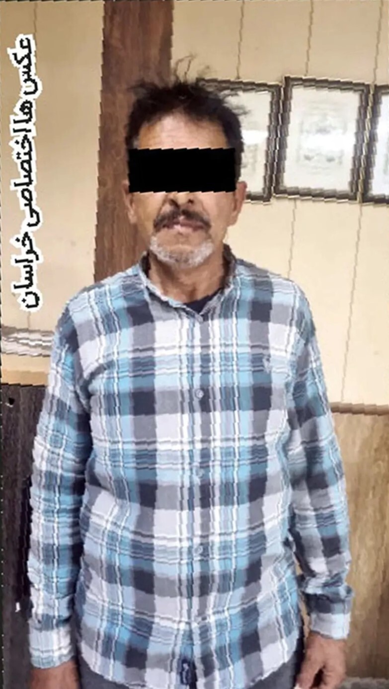 دستگیری مردی که قصد داشت اعضای خانواده همسر سابقش در اطراف مشهد را قتل عام کند + عکس دستگیری مردی که قصد داشت اعضای خانواده همسر سابقش در اطراف مشهد را قتل عام کند + عکس