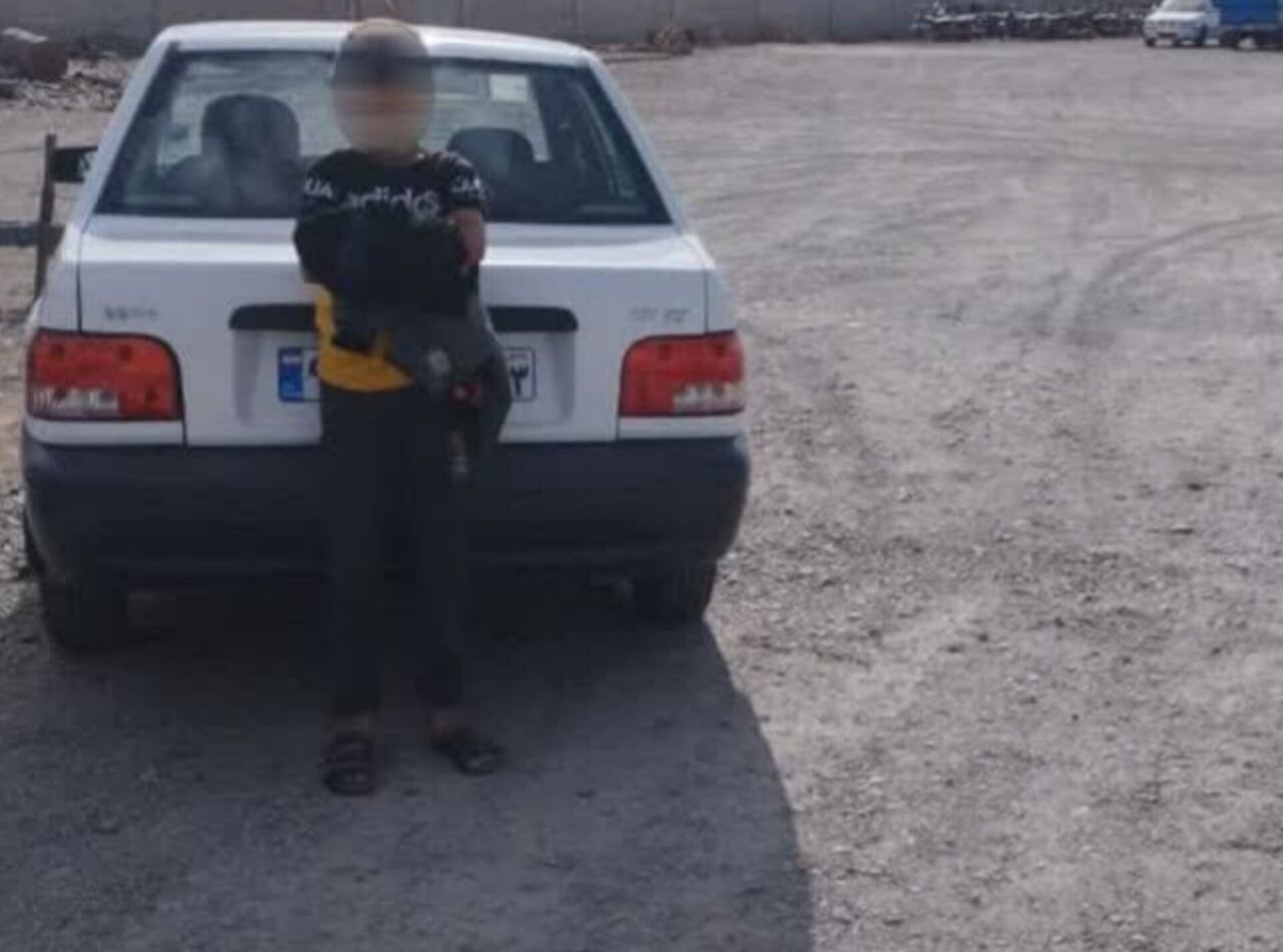 توقیف پراید با رانندهٔ ۱۱ ساله در اصفهان + عکس توقیف پراید با رانندهٔ ۱۱ ساله در اصفهان + عکس