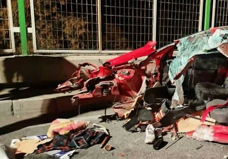 مرگ فجیع جوان ۲۳ ساله بر اثر متلاشی شدن خودرو ۲۰۷ (۱۸ آبان ۱۴۰۳) مرگ فجیع جوان ۲۳ ساله بر اثر متلاشی شدن خودرو ۲۰۷ (۱۸ آبان ۱۴۰۳)