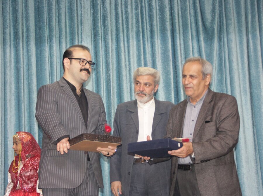 درخشش خبرنگار شهرآرانیوز در هفتمین دوره جشنواره رسانه ای معلولان اصفهان درخشش خبرنگار شهرآرانیوز در هفتمین دوره جشنواره رسانه ای معلولان اصفهان