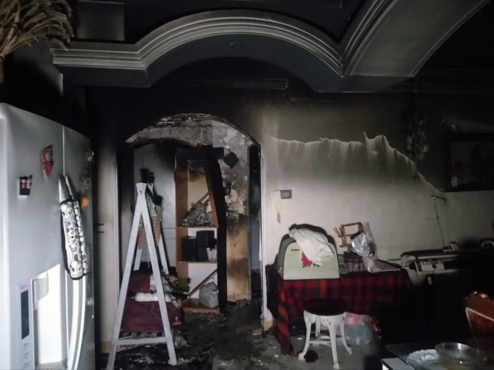 حریق منزل مسکونی در خیابان راهنمایی مشهد + جزییات(۲ آبان ۱۴۰۳) حریق منزل مسکونی در خیابان راهنمایی مشهد + جزییات(۲ آبان ۱۴۰۳)