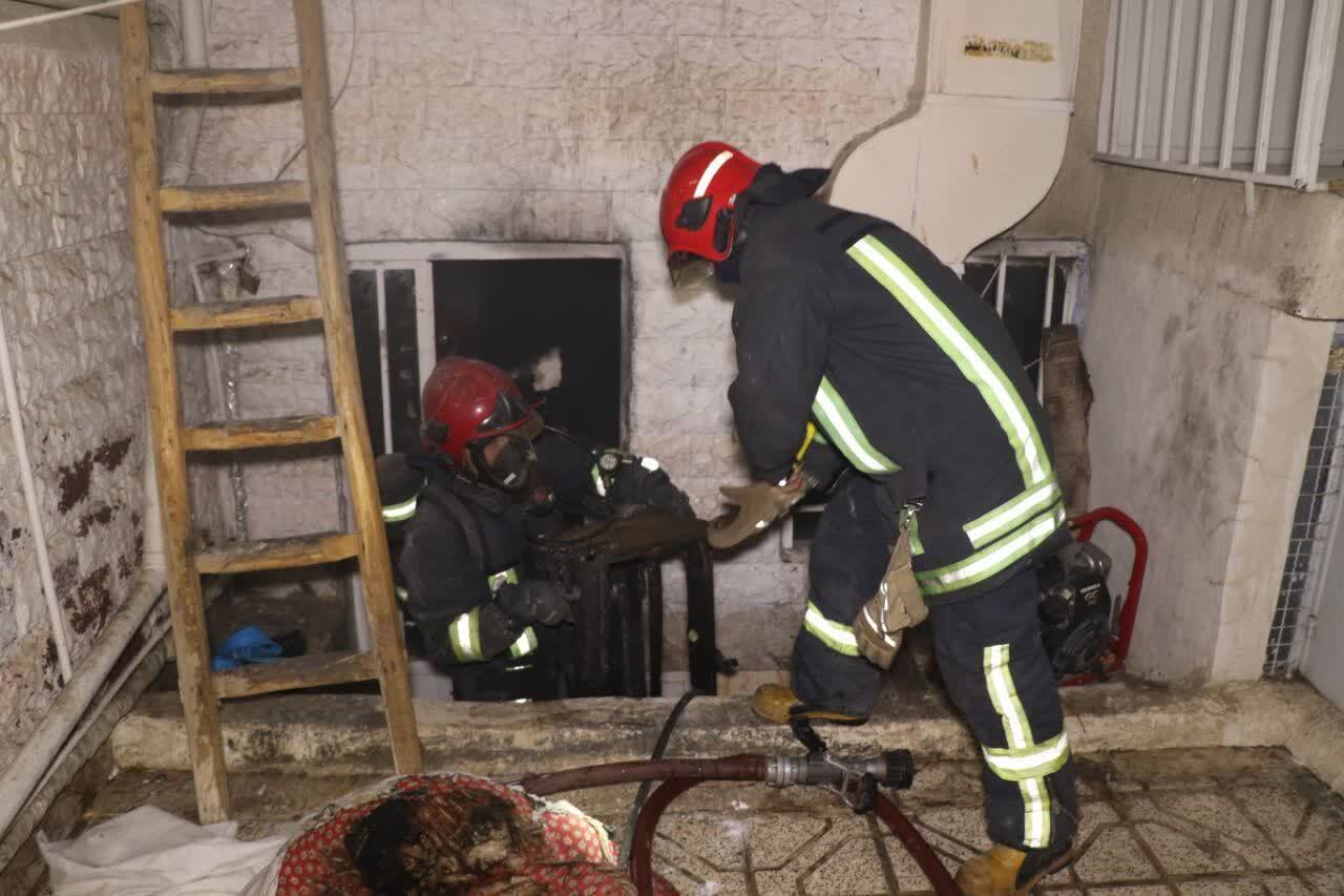 آتش سوزی منزل مسکونی در خیابان رسالت مشهد (۲۰ آبان ۱۴۰۳) آتش سوزی منزل مسکونی در خیابان رسالت مشهد (۲۰ آبان ۱۴۰۳)