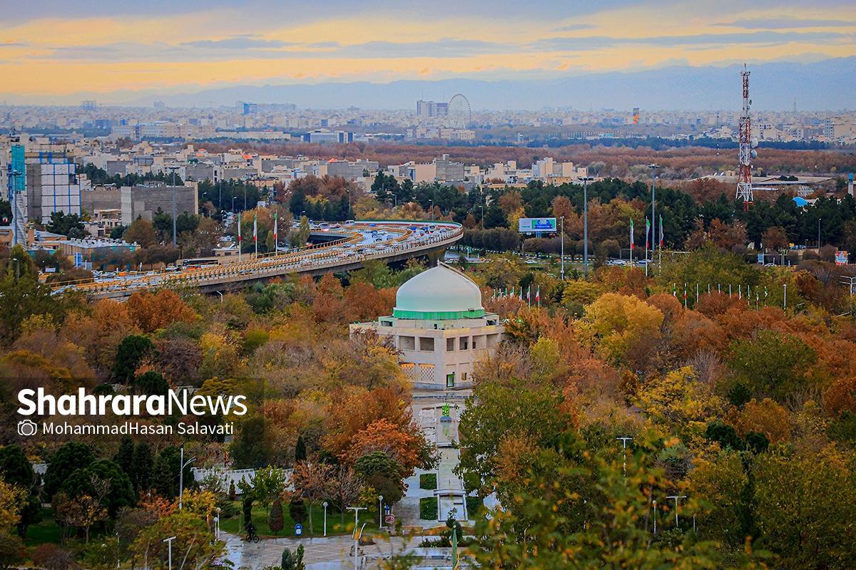 کارشناس هواشناسی خراسان رضوی گفت: روند کاهش قابل‌توجه دما به‌ویژه دمای کمینه تا جمعه صبح ادامه دارد؛ به طوری که طی امشب و به‌ویژه فرداشب، در برخی نقاط استان، دما به صفر و حتی زیر صفر هم خواهد رسید.