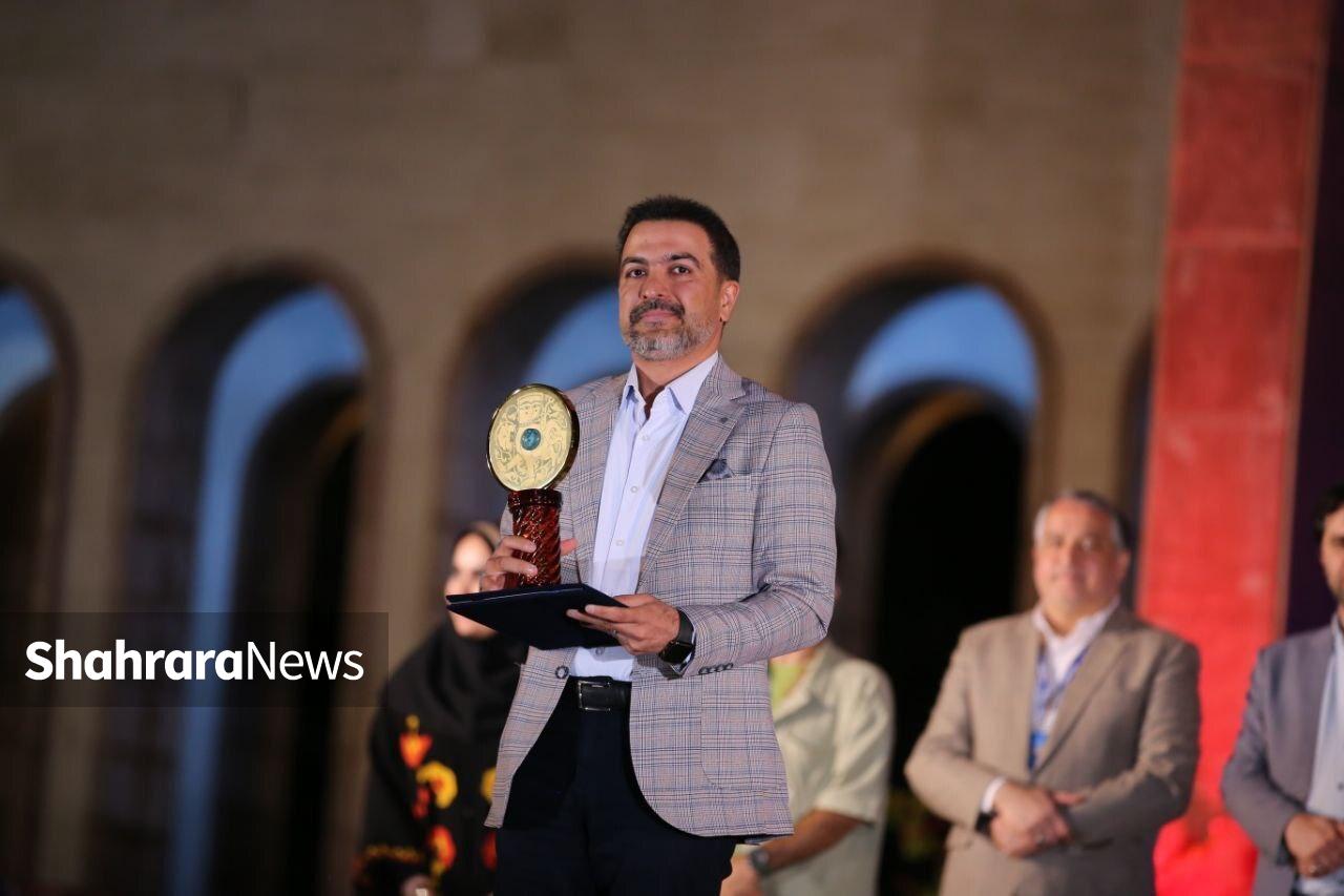 صدای خیرخواهی «عثمان محمدپرست» دوتارنواز خراسانی، در مستند رادیویی «زخمههای عاشقی» صدای خیرخواهی «عثمان محمدپرست» دوتارنواز خراسانی، در مستند رادیویی «زخمههای عاشقی»