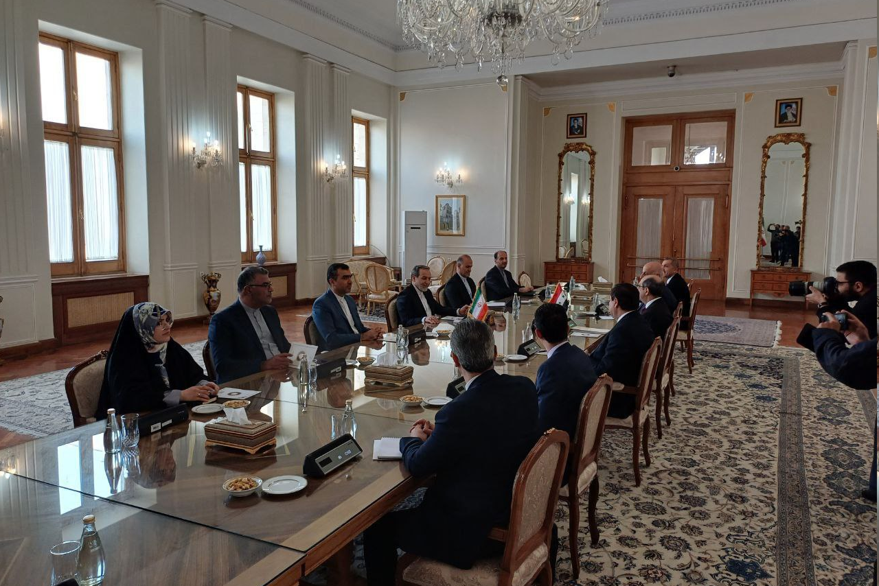 استقبال عراقچی از وزیر خارجه سوریه در وزارت خارجه استقبال عراقچی از وزیر خارجه سوریه در وزارت خارجه