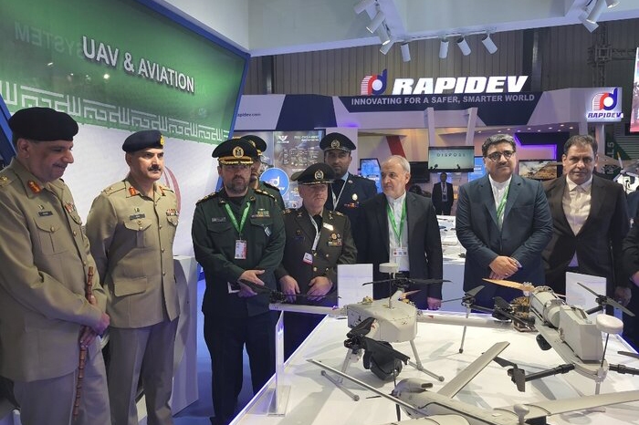 وزیر دفاع پاکستان: ما به دستاوردهای نظامی ایران افتخار میکنیم وزیر دفاع پاکستان: ما به دستاوردهای نظامی ایران افتخار میکنیم