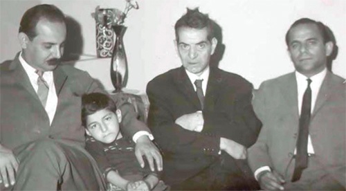 شاعر کوچه‌های مهتابی