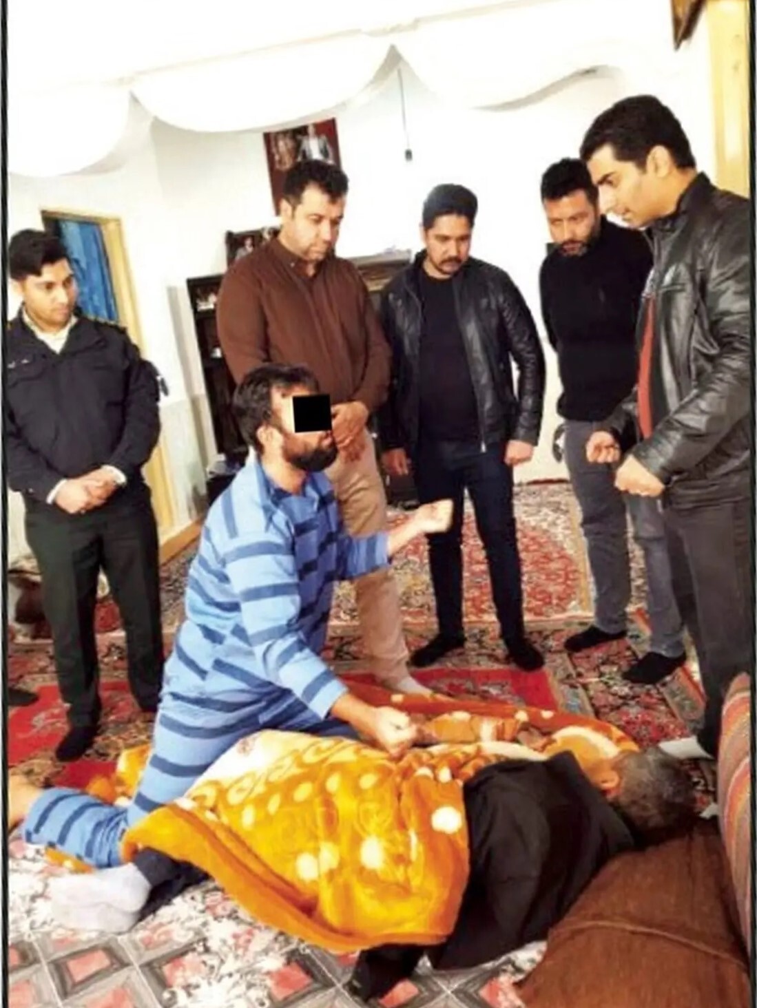 جزئیات قتل هولناک مرد میانسال توسط پسرانش در مشهد فاش شد + عکس جزئیات قتل هولناک مرد میانسال توسط پسرانش در مشهد فاش شد + عکس