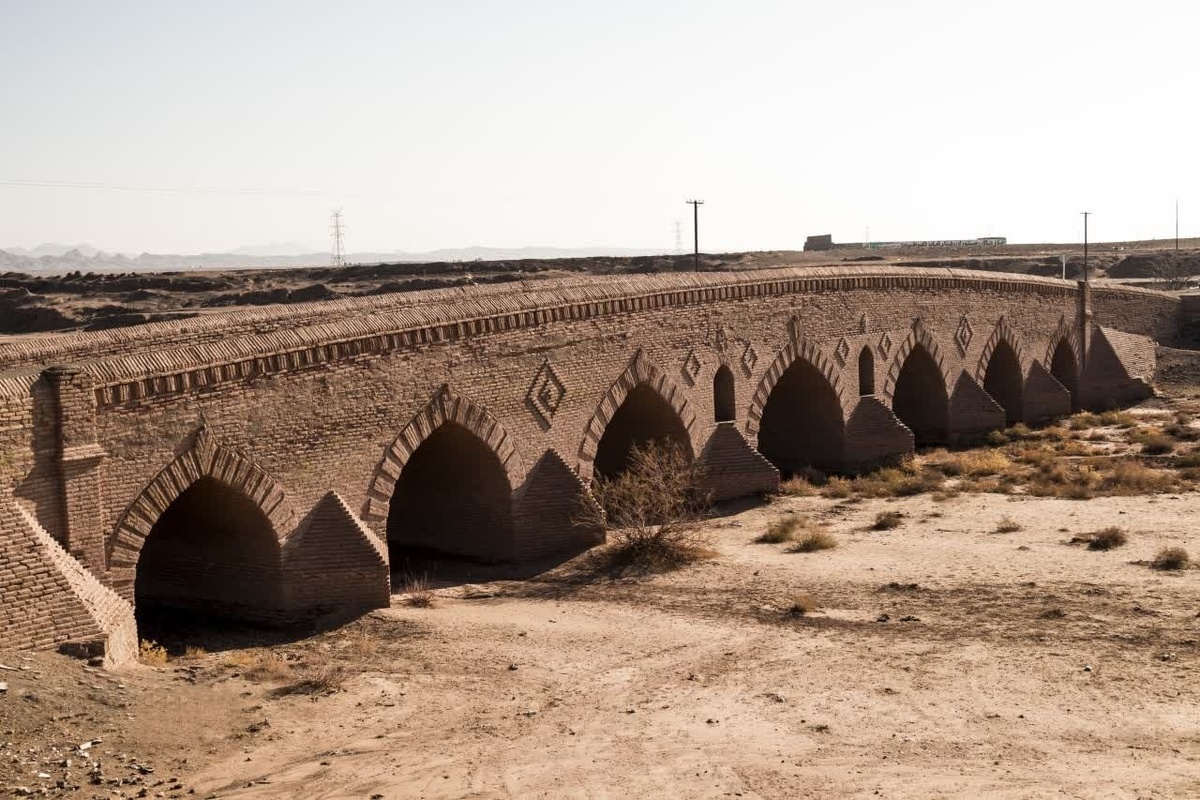 پایان عملیات مرمت و احیای گلدسته‌های «پل تاریخی سالار» رشتخوار