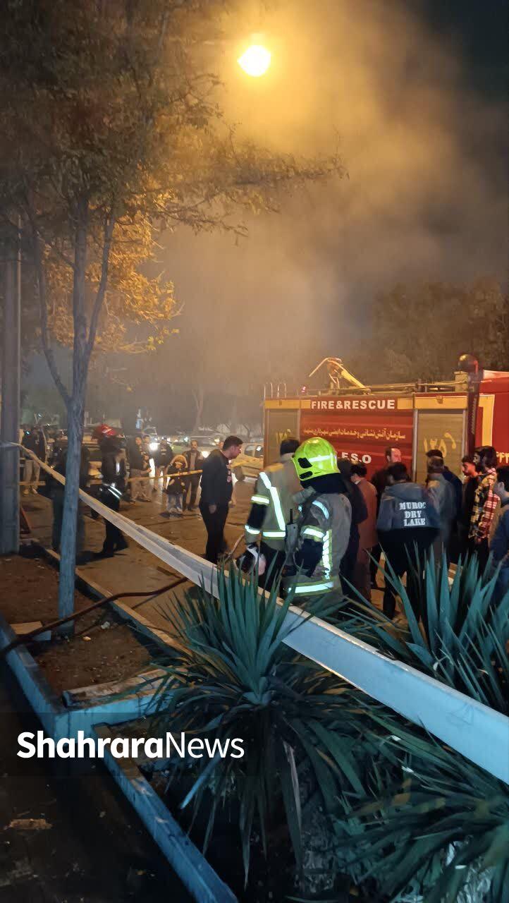 تلاش ۲۰ آتش نشان برای اطفای حریق گسترده یک مغازه در خیابان امامت مشهد (۷ آبان ۱۴۰۳) تلاش ۲۰ آتش نشان برای اطفای حریق گسترده یک مغازه در خیابان امامت مشهد (۷ آبان ۱۴۰۳)