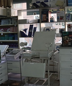 کمبود برخی تجهیزات پزشکی در مشهد که حیات بیمار را به خطر می اندازد کمبود برخی تجهیزات پزشکی در مشهد که حیات بیمار را به خطر می اندازد