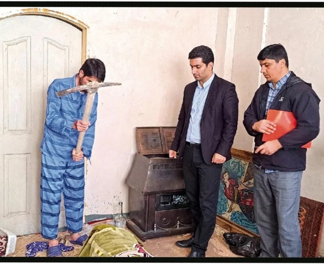 اعترافات مردی که همسرش را با کلنگ در مشهد به قتل رساند + عکس اعترافات مردی که همسرش را با کلنگ در مشهد به قتل رساند + عکس