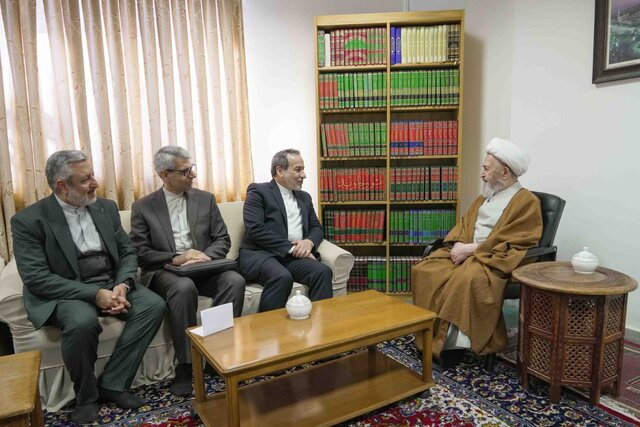 توضیحات عراقچی درباره مباحث مطرح شده در دیدارهایش در قم توضیحات عراقچی درباره مباحث مطرح شده در دیدارهایش در قم