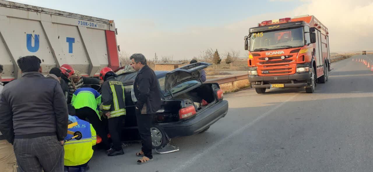 تصادف شدید کامیون با پراید در کمربند سبز مشهد + جزییات و تصاویر تصادف شدید کامیون با پراید در کمربند سبز مشهد + جزییات و تصاویر