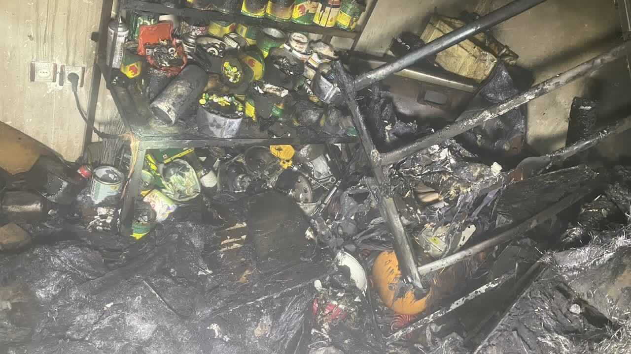 آتشسوزی یک کارگاه در خیابان کرامت مشهد با دو مصدوم(۱۳ آذر ۱۴۰۳) آتشسوزی یک کارگاه در خیابان کرامت مشهد با دو مصدوم(۱۳ آذر ۱۴۰۳)