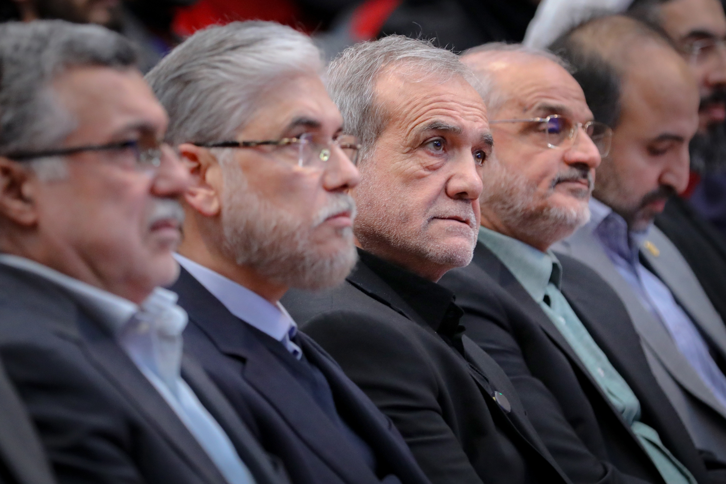 پزشکیان در دانشگاه شریف: نخبگان کشور و دانشجویان، آینده کشور را خواهند ساخت (۱۷ آذر ۱۴۰۳) پزشکیان در دانشگاه شریف: نخبگان کشور و دانشجویان، آینده کشور را خواهند ساخت (۱۷ آذر ۱۴۰۳)