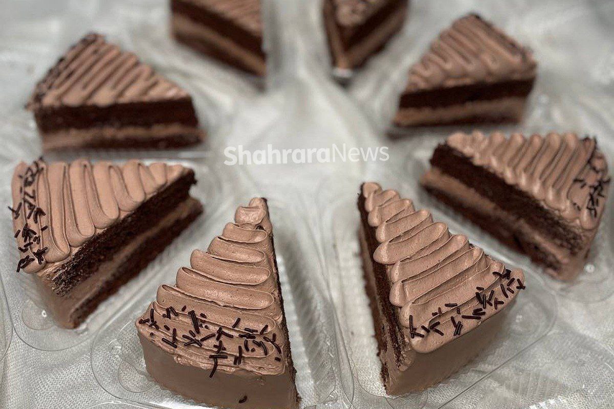 دستورپخت کیک شکلاتی اسفنجی در خانه + فیلم کیک شکلاتی خامه کش شده