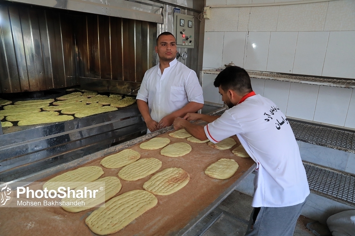 براساس گزارش‌های کارشناسی، متوسط مصرف نان در سبد غذایی اقشار مختلف مردم ایران معادل ۱۸۰ کیلوگرم در سال و بیش از سه برابر متوسط جهانی است و بیش از نیمی از کالری روزانه موردنیاز بسیاری از مردم از منبع نان و غلات تأمین می‌شود.