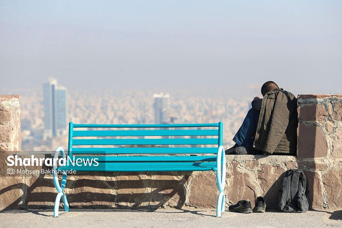 سرپرست اداره کل حفاظت محیط زیست خراسان رضوی گفت: کیفیت هوای کلانشهر مشهد امروز برای ششمین روز پیاپی در شرایط «ناسالم» و وضعیت هشدار برای تنفس شهروندان قرار دارد.