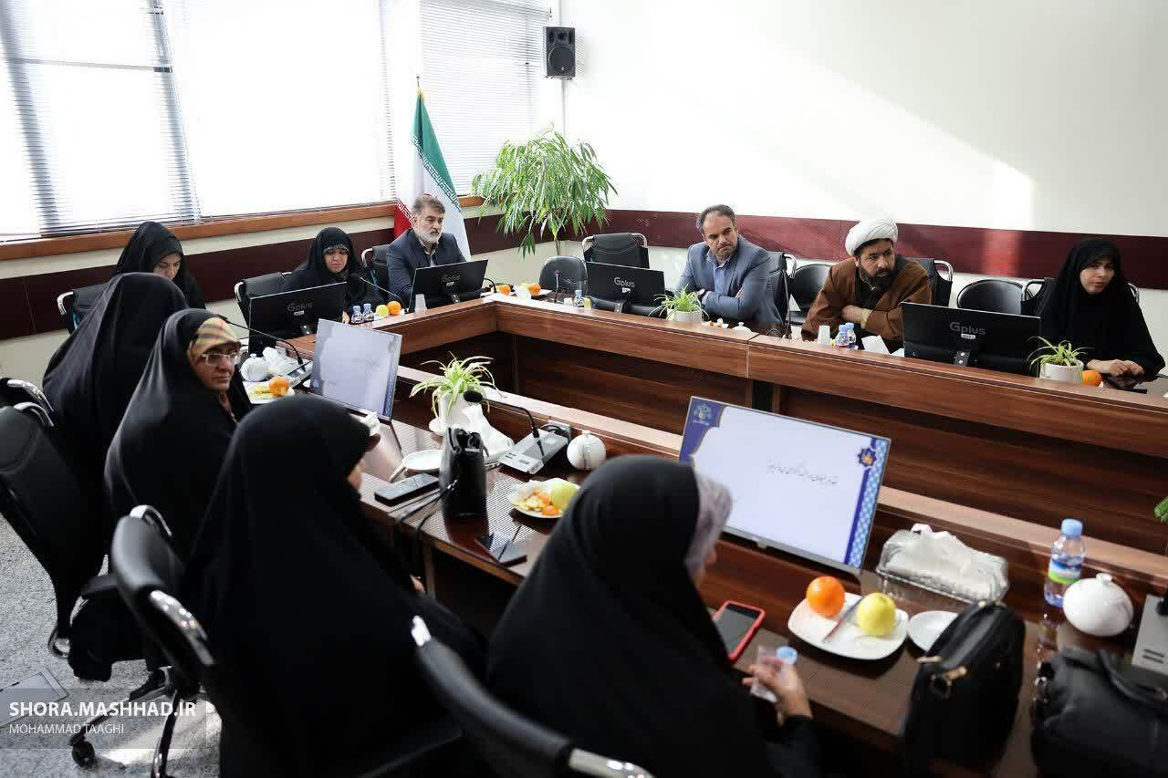 ایجاد مراکز رویش کارآفرینی برای زنان سرپرست خانوار در منطقه ۶ مشهد ایجاد مراکز رویش کارآفرینی برای زنان سرپرست خانوار در منطقه ۶ مشهد
