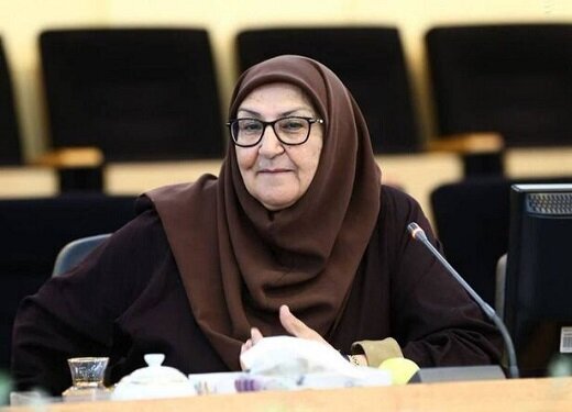 پخش برنامه یلدای ایرانی از شبکه رادیو ایران پخش برنامه یلدای ایرانی از شبکه رادیو ایران