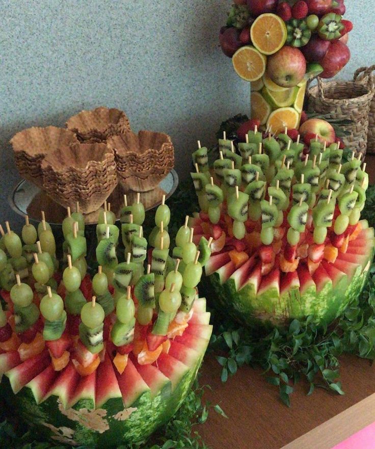 ۱۰ ایده‌های خاص برای تزئین میز شب یلدا + فیلم و عکس