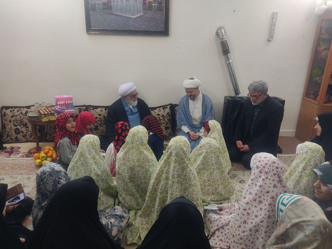 حضور یلدایی تولیت آستان قدس رضوی در جمع کودکان بهزیستی «نور علی بن موسی الرضا (ع)» مشهد حضور یلدایی تولیت آستان قدس رضوی در جمع کودکان بهزیستی «نور علی بن موسی الرضا (ع)» مشهد