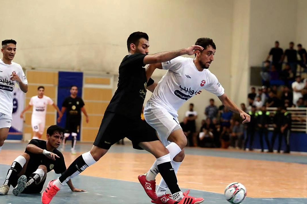 شکست سنگین فرش‌آرا مقابل مدافع عنوان قهرمانی
