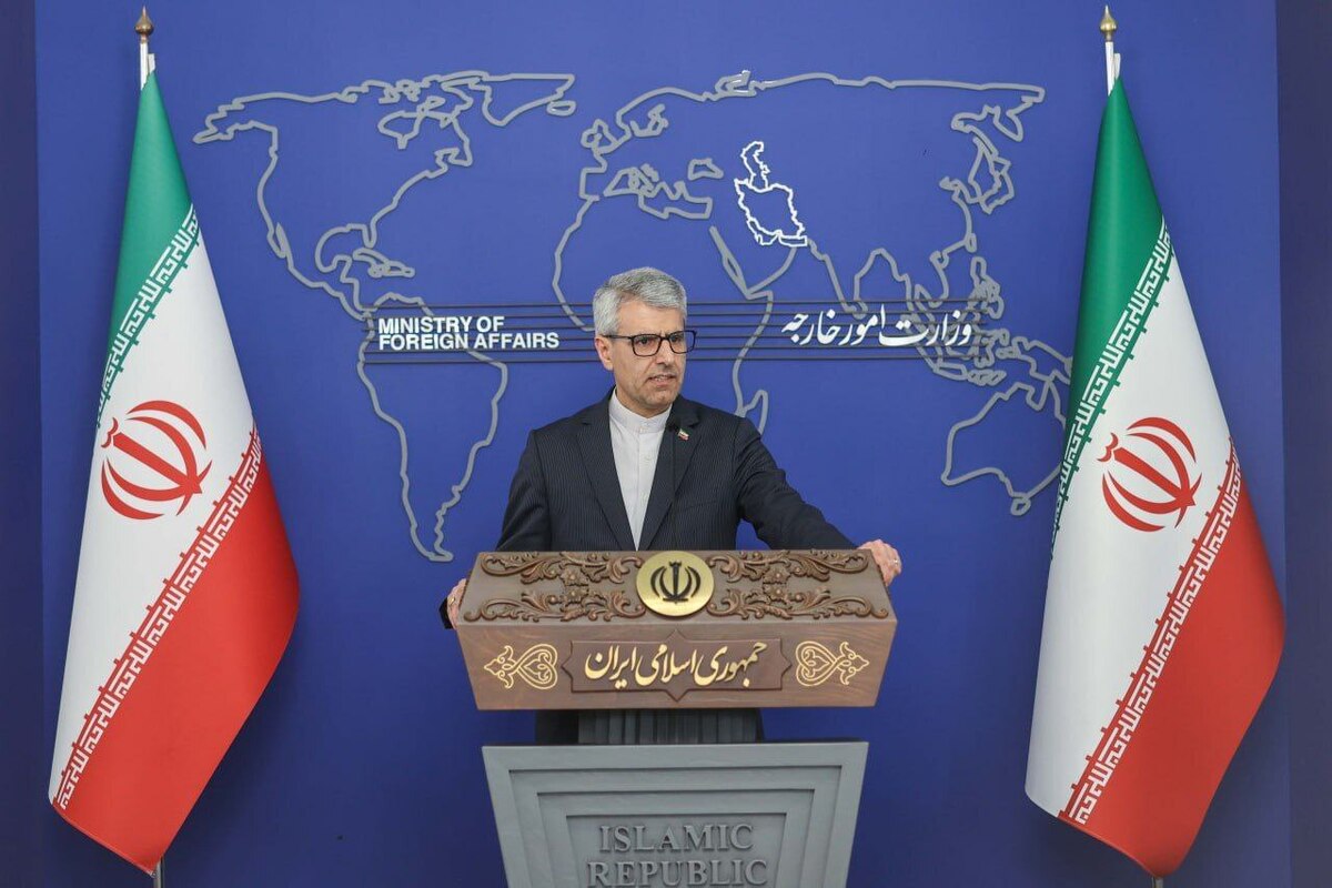 سخنگوی وزارت خارجه با بیان این که «رژیم صهیونیستی عامدانه به قتل عام و کشتار غیرنظامیان ادامه می‌دهد» گفت: موضوعی که نگران‌کننده است این است که ما شاهد روند عادی‌سازی شرارت و جنایت در منطقه هستیم.