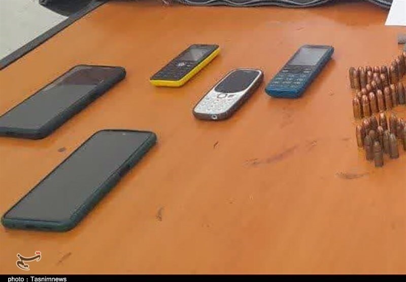 تجهیزات کشف شده از تیم تروریستی در کردستان + تصاویر تجهیزات کشف شده از تیم تروریستی در کردستان + تصاویر