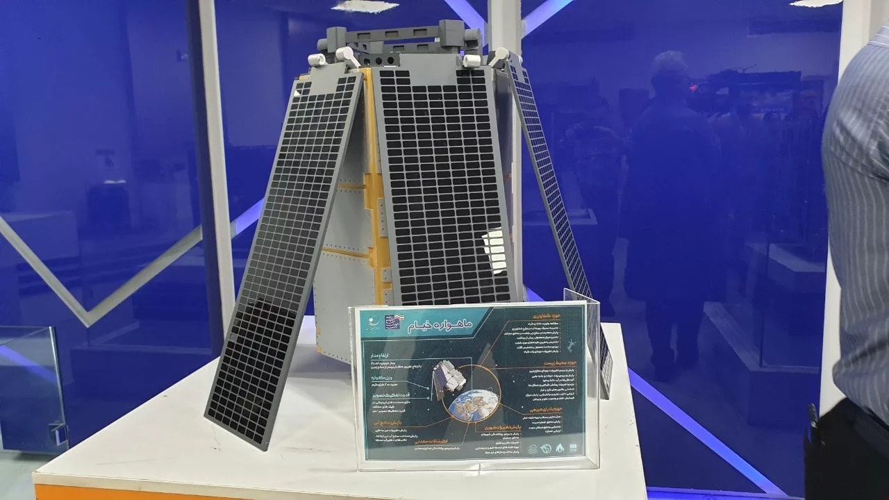 ایران آماده است با کمک کشورهای همسایه منظومه ماهواره اینترنتی بسازد ایران آماده است با کمک کشورهای همسایه منظومه ماهواره اینترنتی بسازد