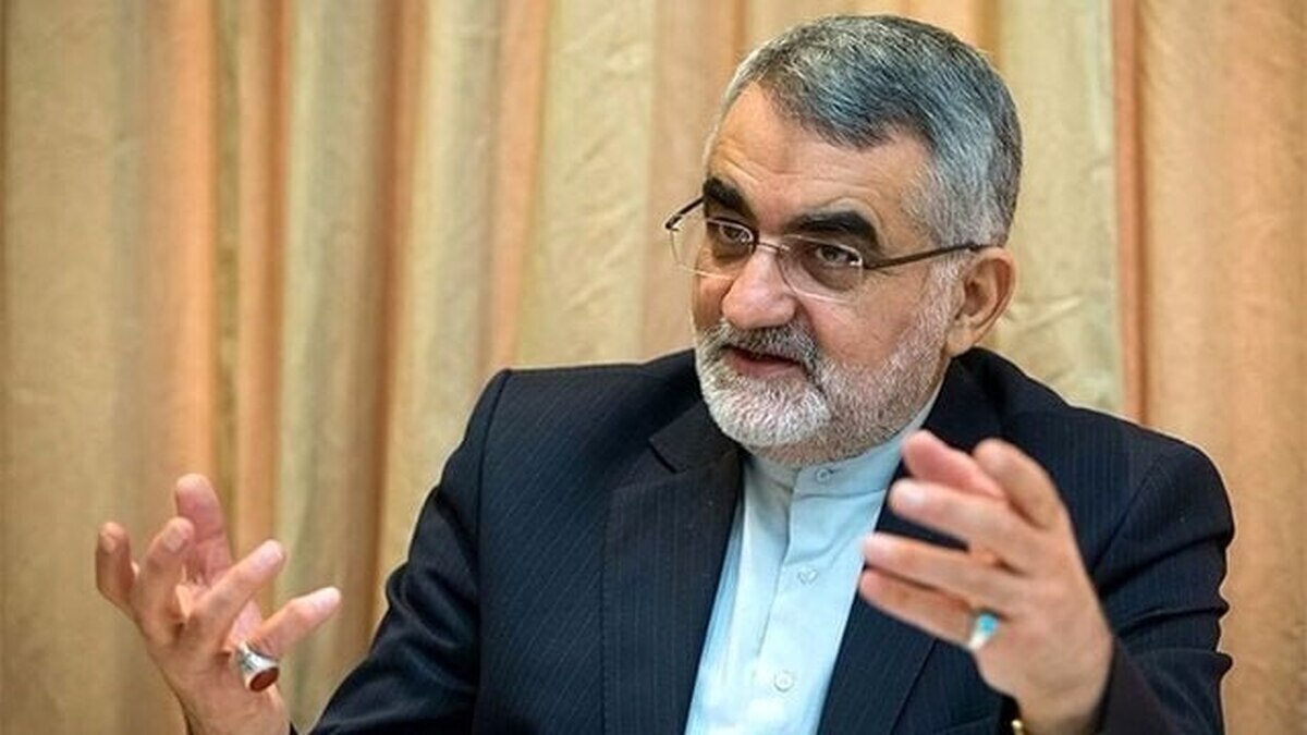 واکنش بروجردی به مخالفان مذاکره با آمریکا: راه‌حل دیگری برای اقتصاد و معیشت ارائه کنید