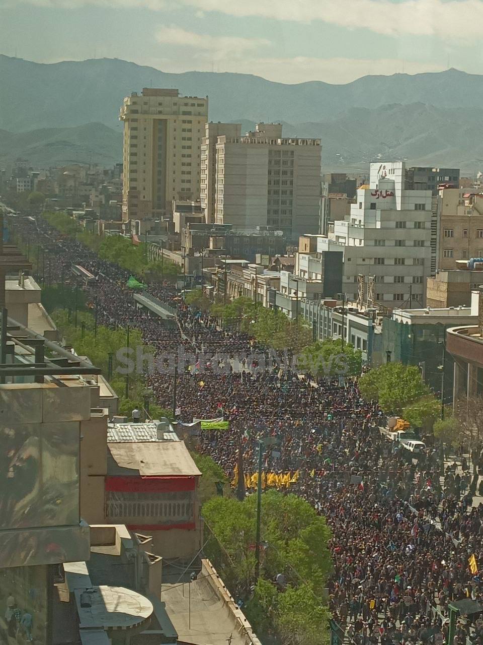 لحظه به لحظه با راهپیمایی روز جهانی قدس ۱۴۰۴ در مشهد + فیلم