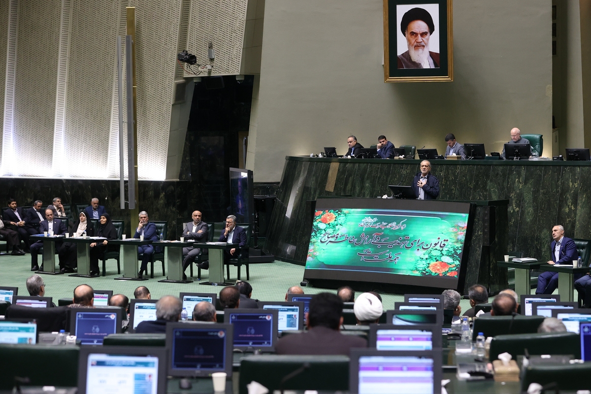 سخنگوی مجلس: لایحه بودجه ۱۴۰۵ با حضور رئیس‌جمهور اعلام وصول می‌شود